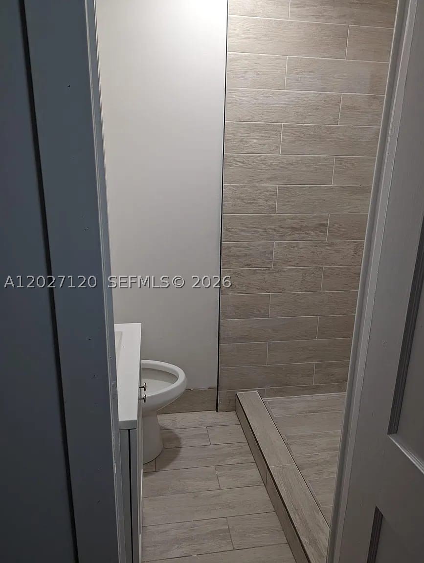 435 SW 33rd Ave, Miami FL 33135