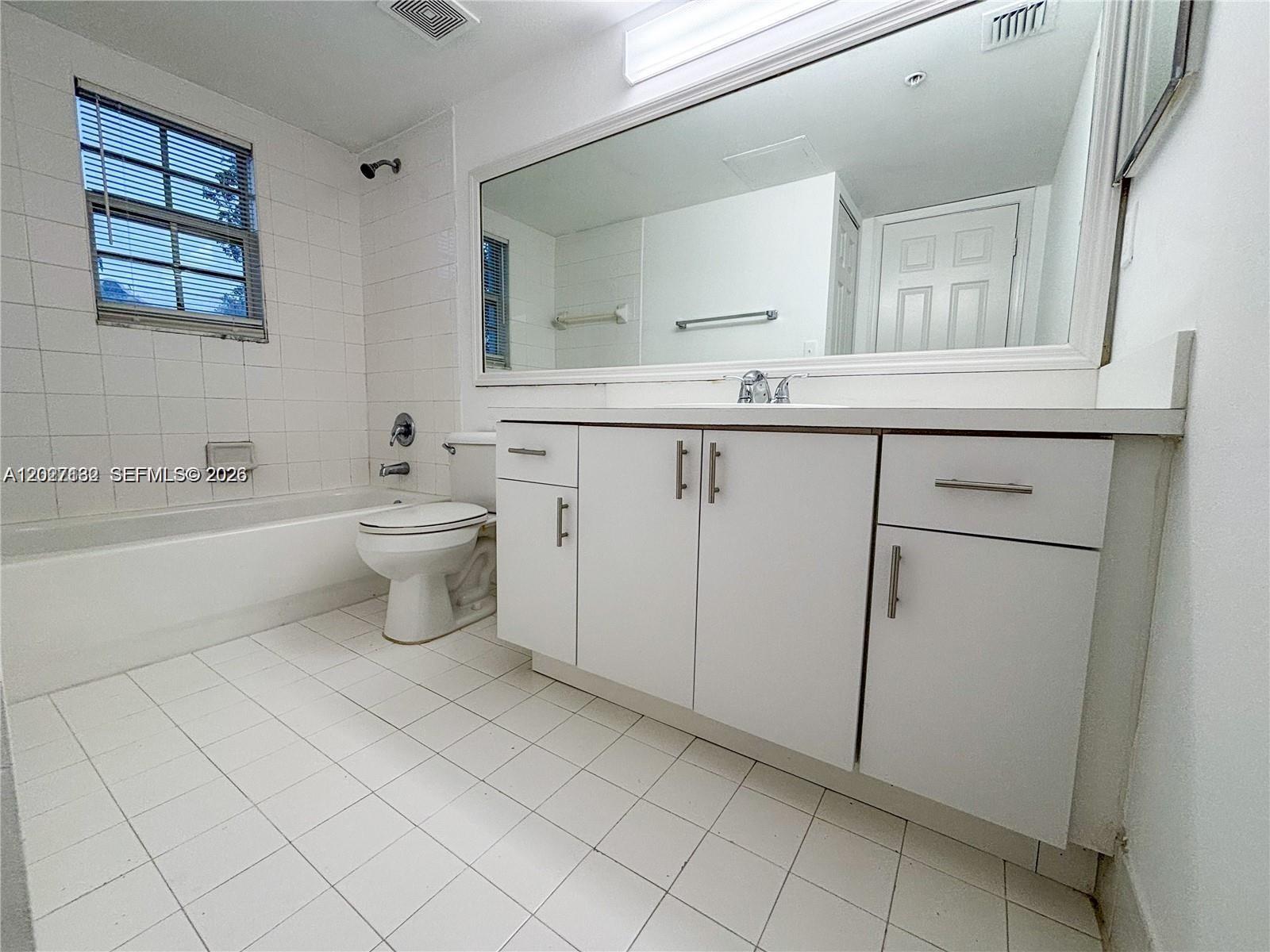 655 SW 111th Way #201, Pembroke Pines FL 33025