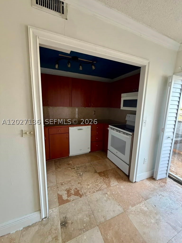 7801 NE 4th Ct #514, Miami FL 33138