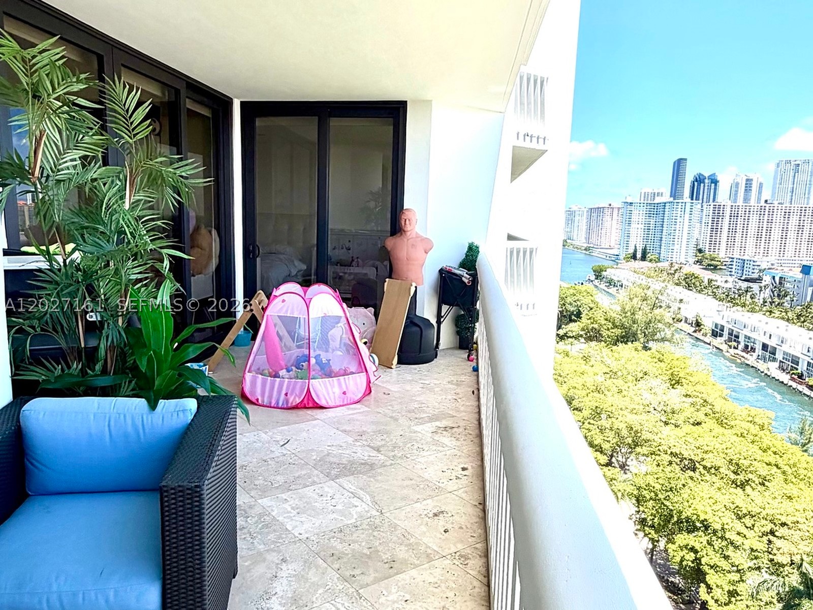 2000 Island Blvd #1404, Aventura FL 33160