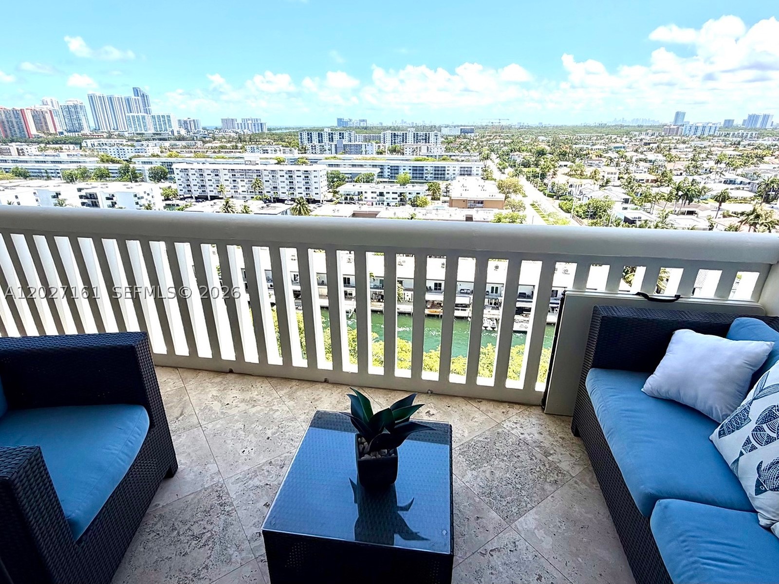 2000 Island Blvd #1404, Aventura FL 33160