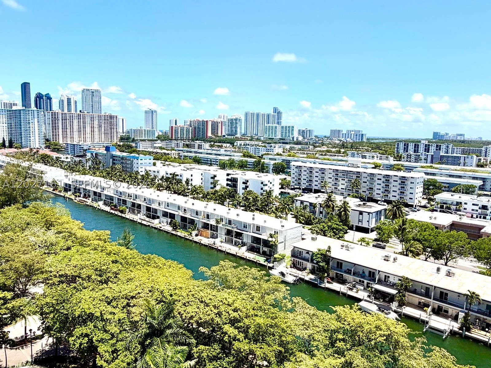 2000 Island Blvd #1404, Aventura FL 33160