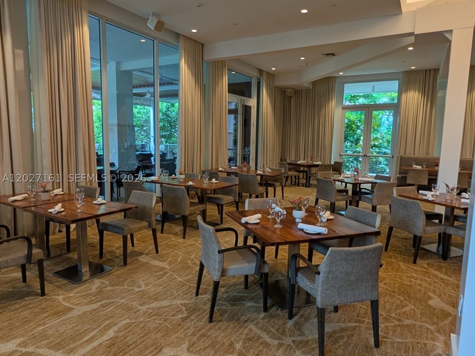 2000 Island Blvd #1404, Aventura FL 33160