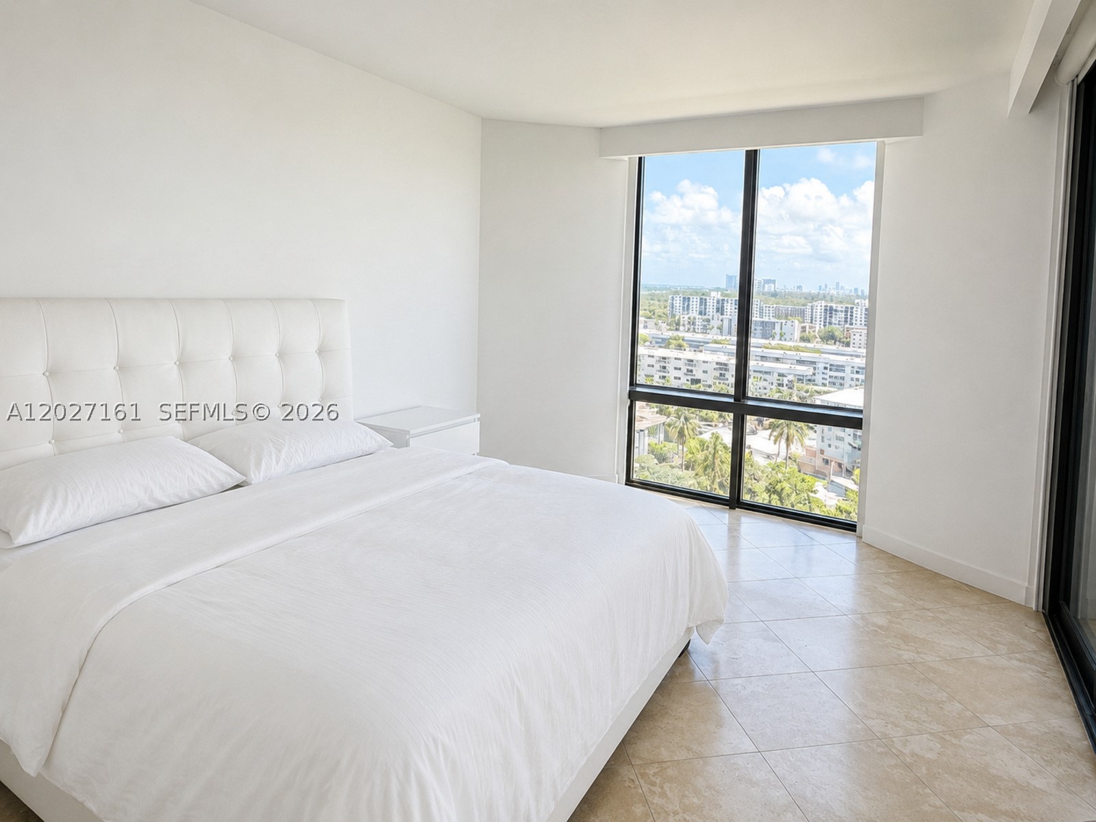 2000 Island Blvd #1404, Aventura FL 33160