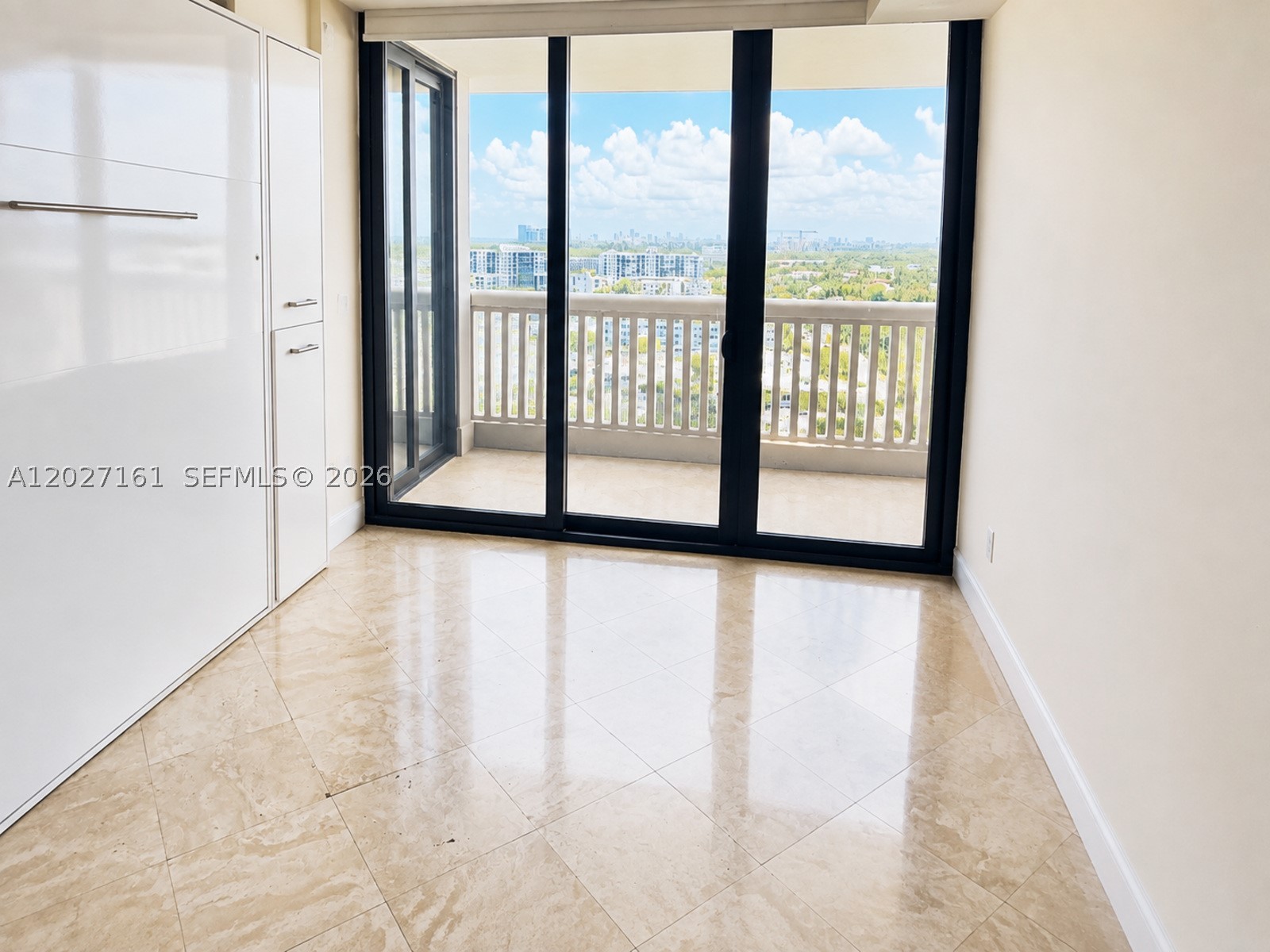 2000 Island Blvd #1404, Aventura FL 33160