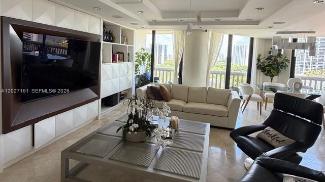 2000 Island Blvd #1404, Aventura FL 33160