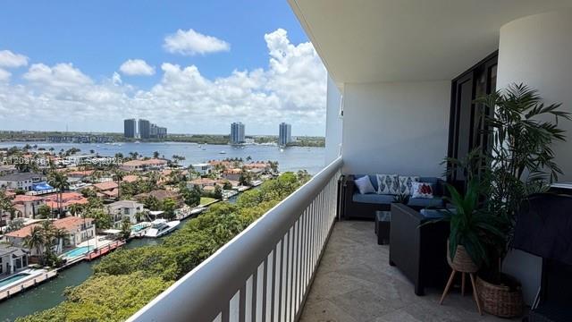 2000 Island Blvd #1404, Aventura FL 33160