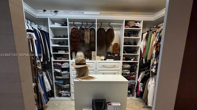 2000 Island Blvd #1404, Aventura FL 33160