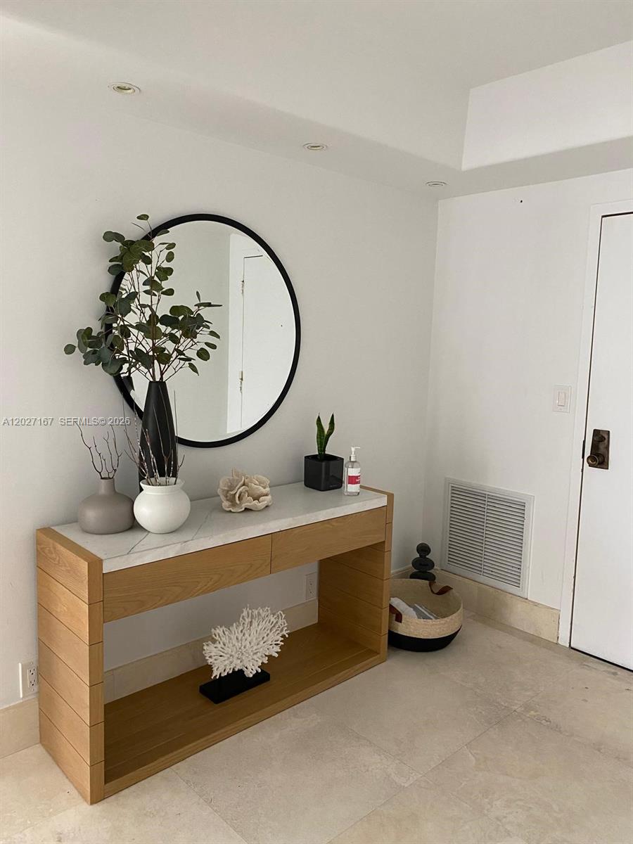 1121 Crandon Blvd #D1007, Key Biscayne FL 33149