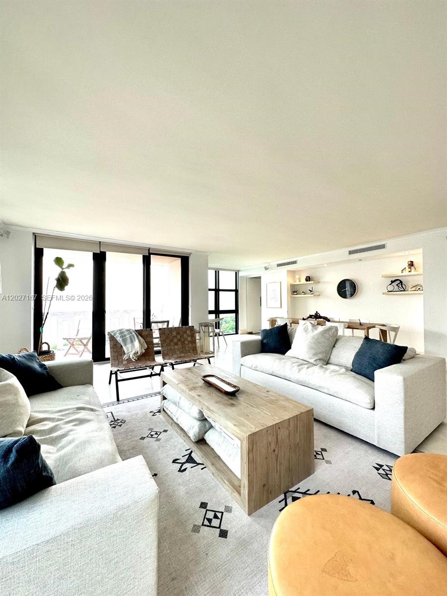 1121 Crandon Blvd #D1007, Key Biscayne FL 33149