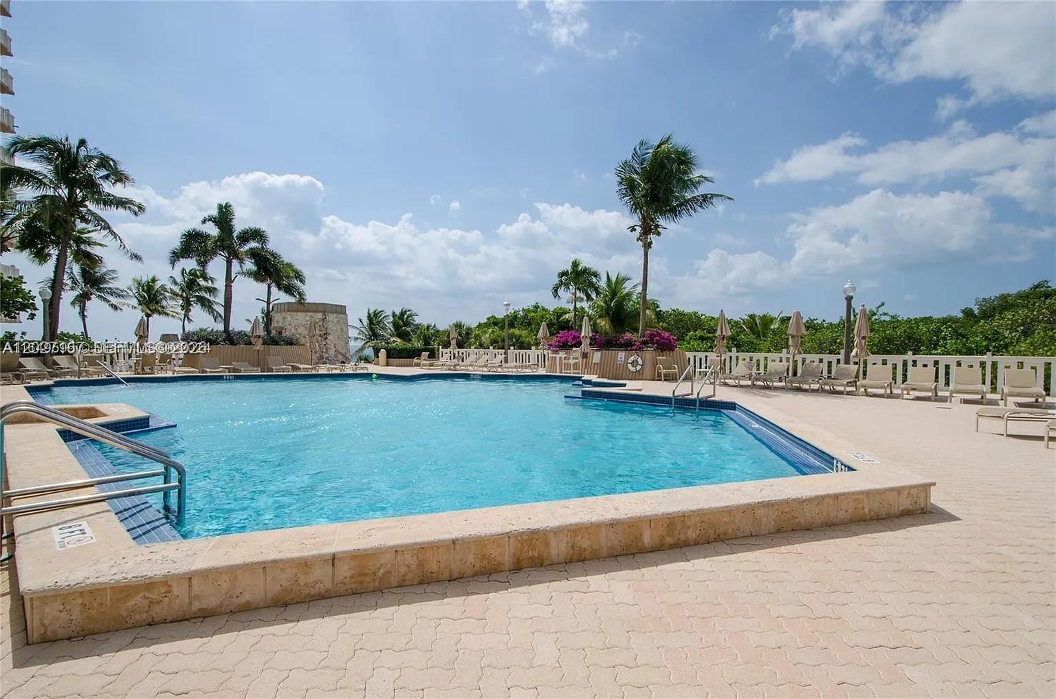 1121 Crandon Blvd #D1007, Key Biscayne FL 33149