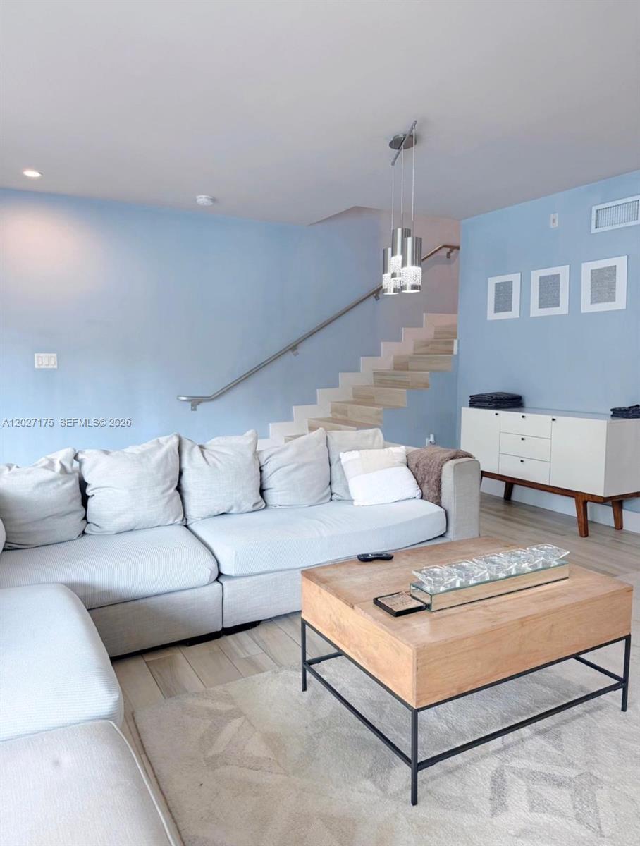 2135 Washington Ct #7, Miami Beach FL 33139