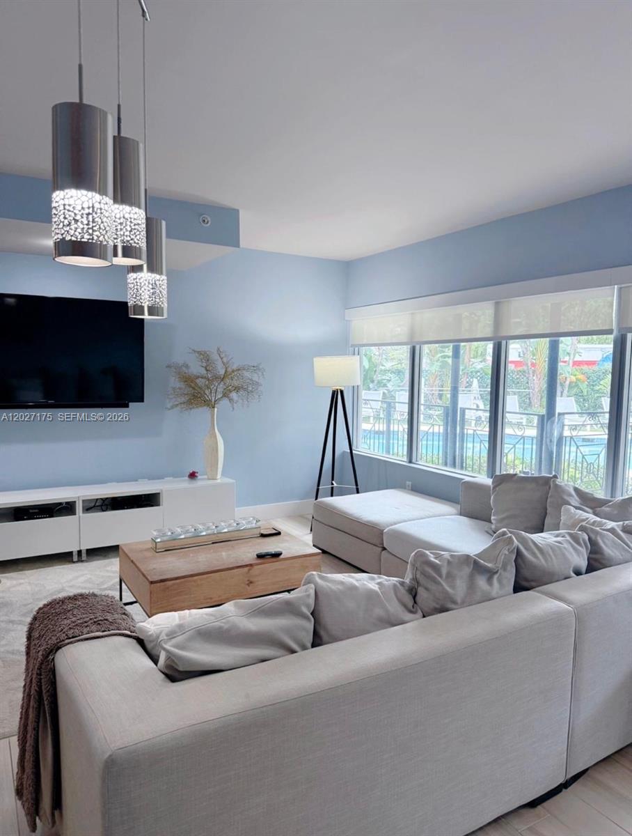 2135 Washington Ct #7, Miami Beach FL 33139