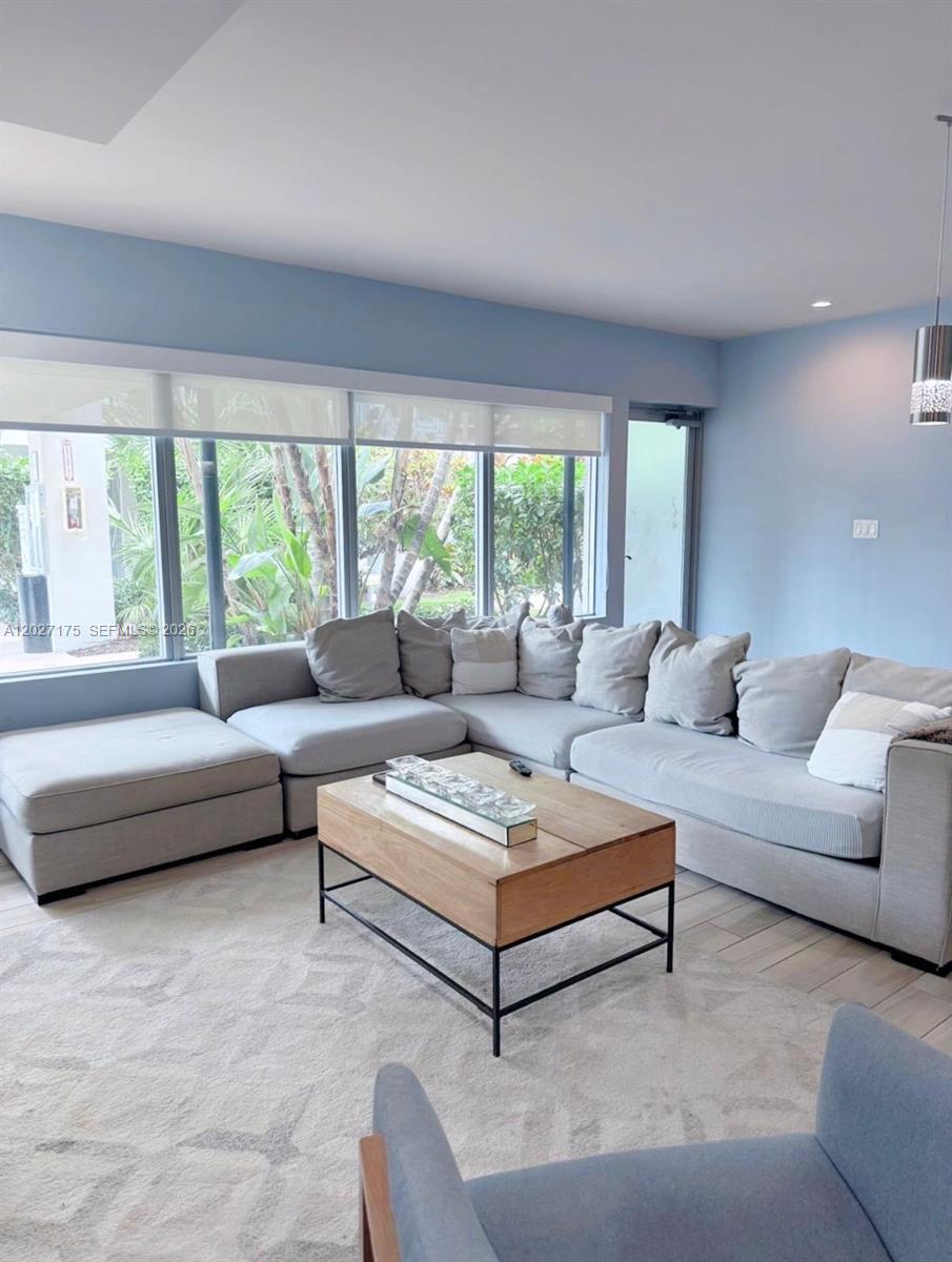 2135 Washington Ct #7, Miami Beach FL 33139