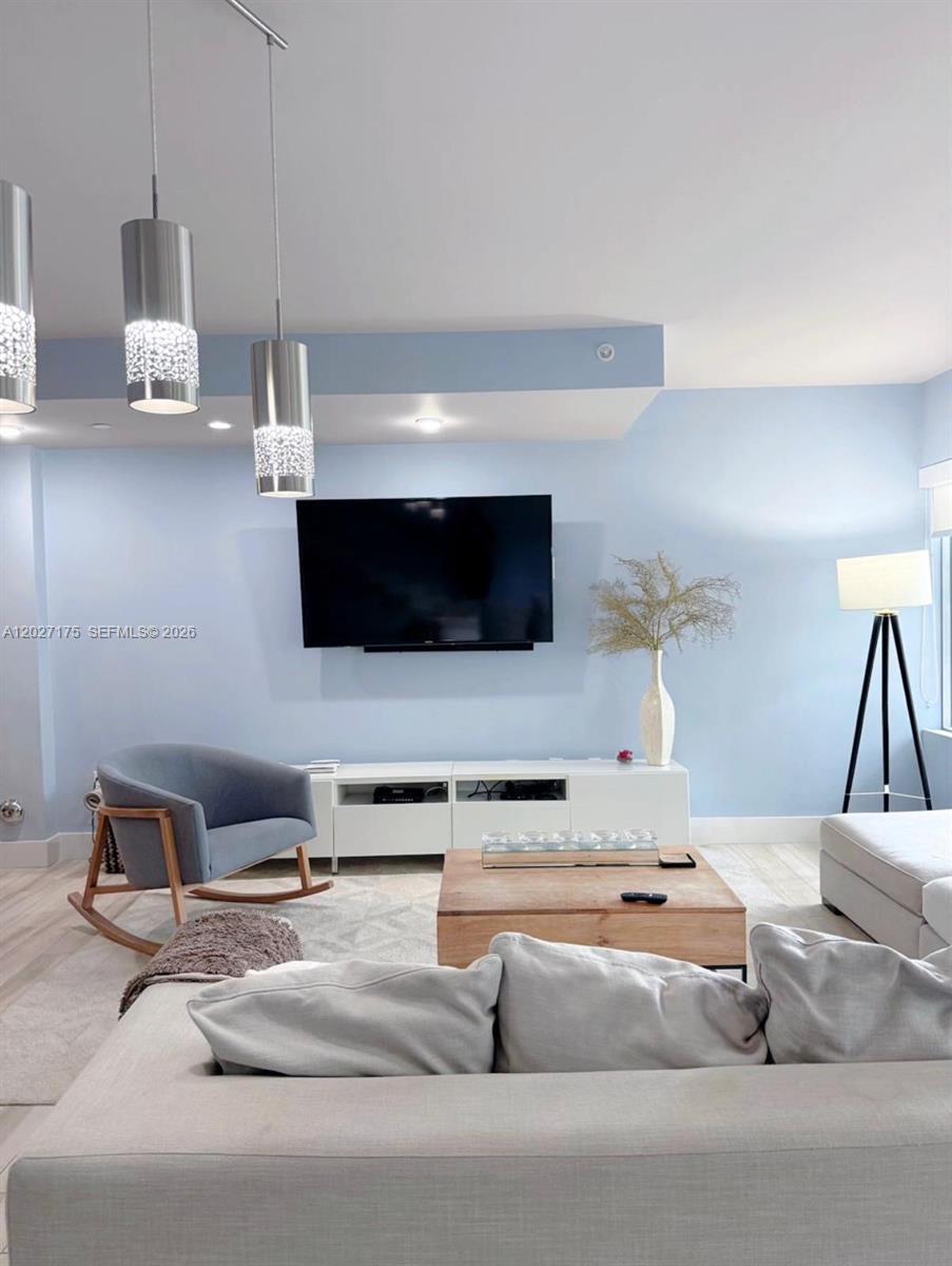 2135 Washington Ct #7, Miami Beach FL 33139