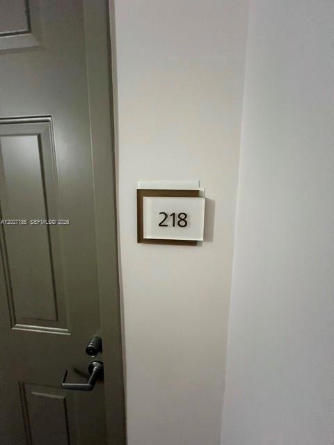 3001 NE 185th St #218, Aventura FL 33180