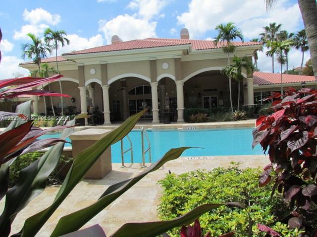 11700 SW 1st St #3207, Pembroke Pines FL 33025