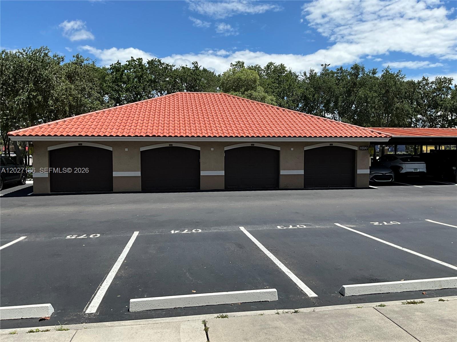 11700 SW 1st St #3207, Pembroke Pines FL 33025