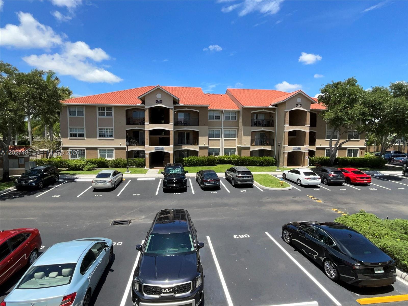 11700 SW 1st St #3207, Pembroke Pines FL 33025