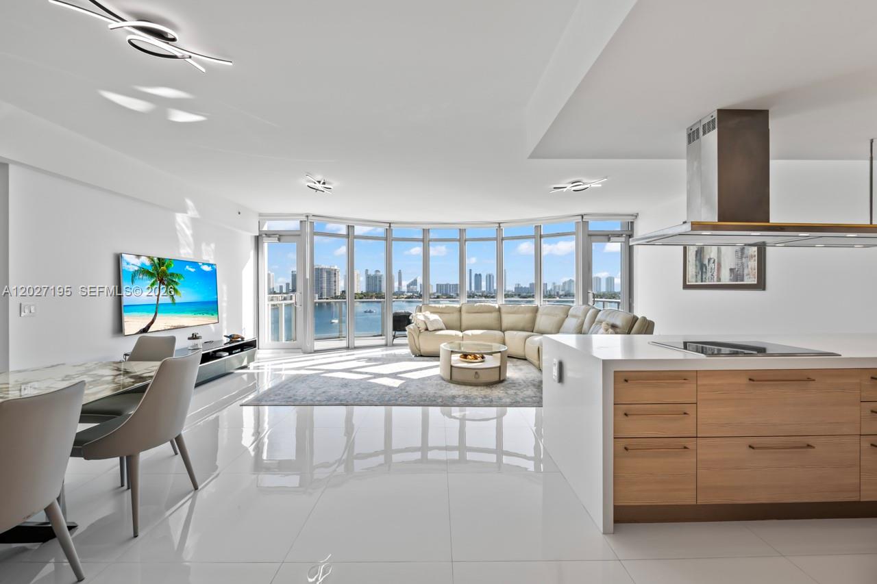 17301 Biscayne Blvd #811, North Miami Beach FL 33160