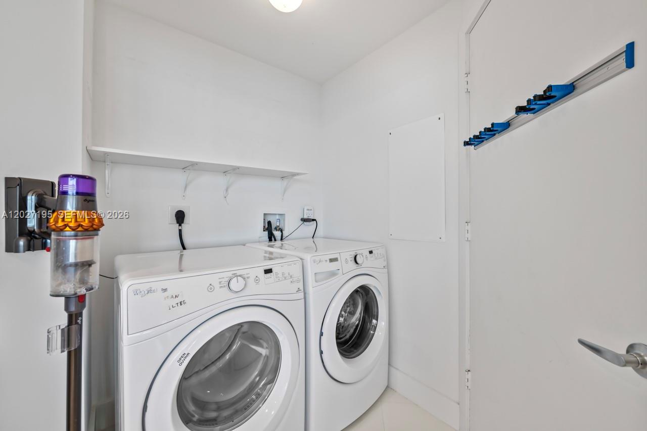 17301 Biscayne Blvd #811, North Miami Beach FL 33160