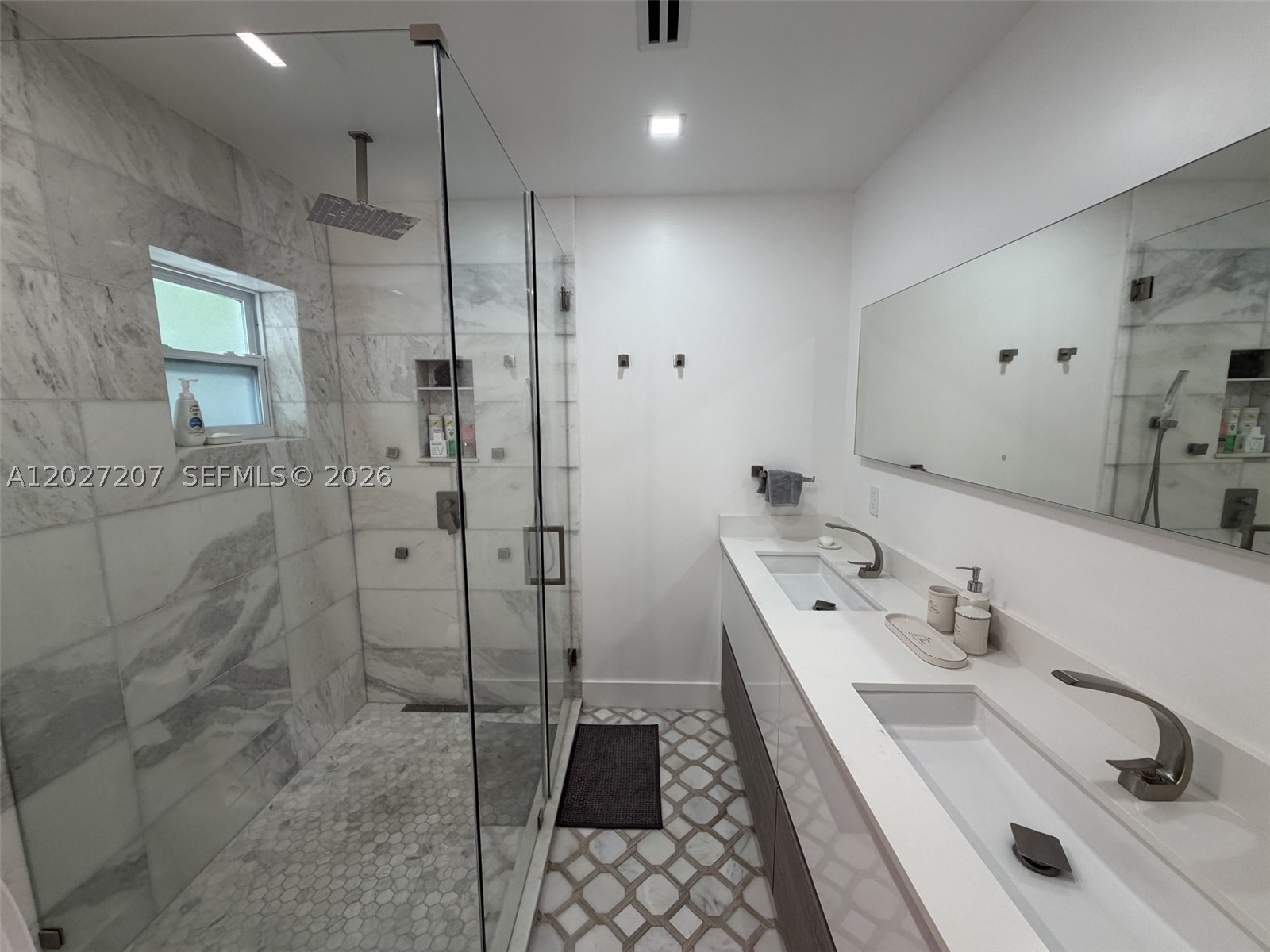 665 Allendale Rd, Key Biscayne FL 33149