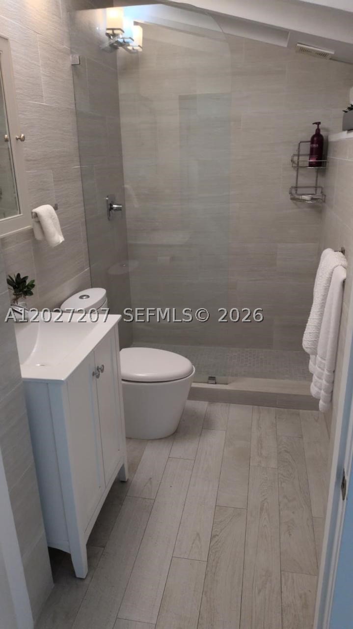 665 Allendale Rd, Key Biscayne FL 33149