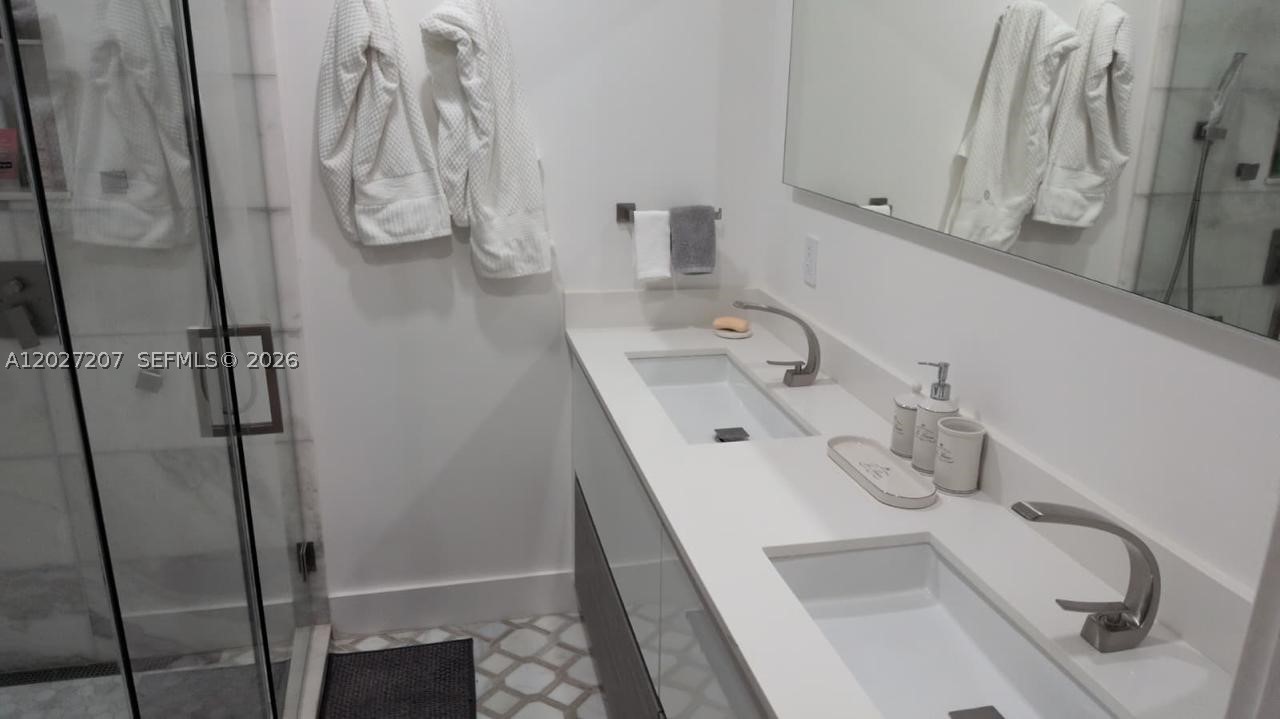 665 Allendale Rd, Key Biscayne FL 33149