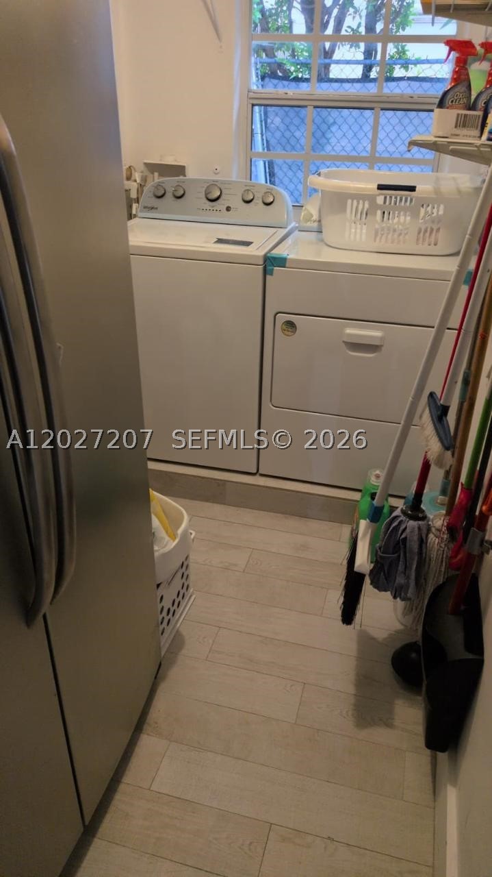 665 Allendale Rd, Key Biscayne FL 33149