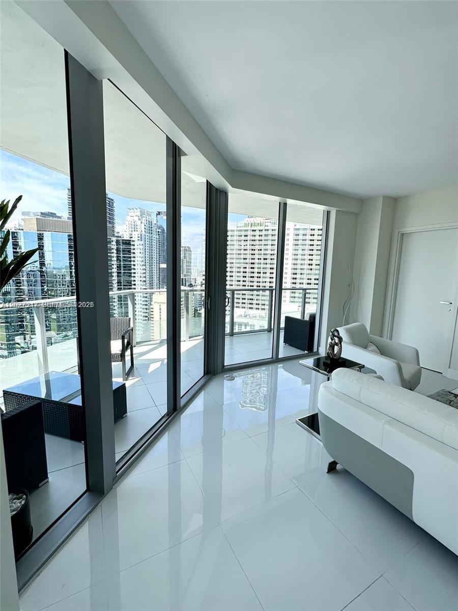 1300 Brickell Bay Dr #3101, Miami FL 33131