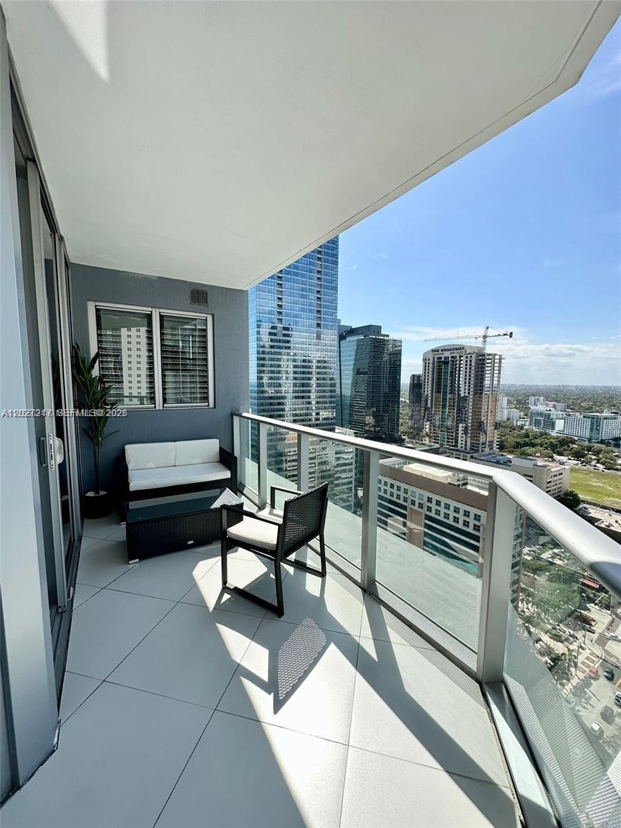 1300 Brickell Bay Dr #3101, Miami FL 33131