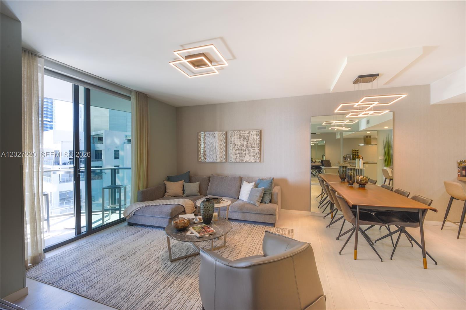 1000 Brickell Plz #3705, Miami FL 33131