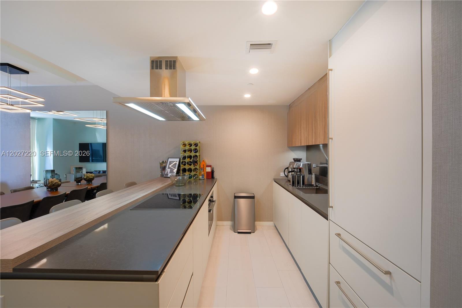1000 Brickell Plz #3705, Miami FL 33131