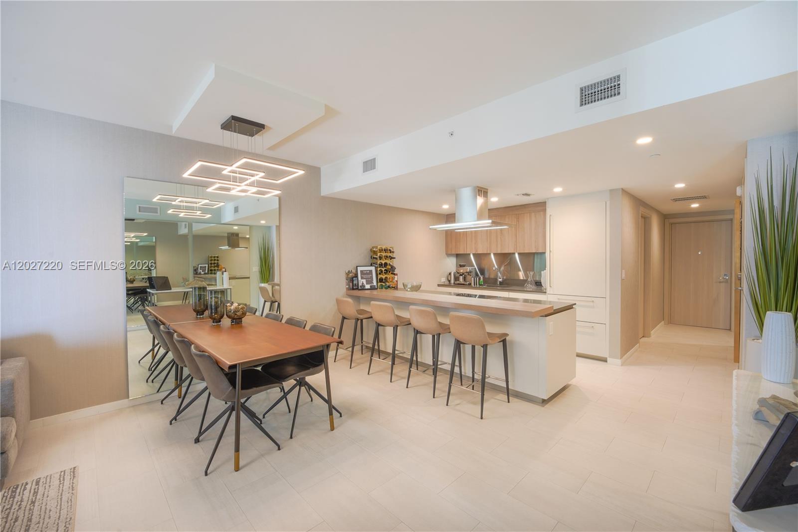 1000 Brickell Plz #3705, Miami FL 33131
