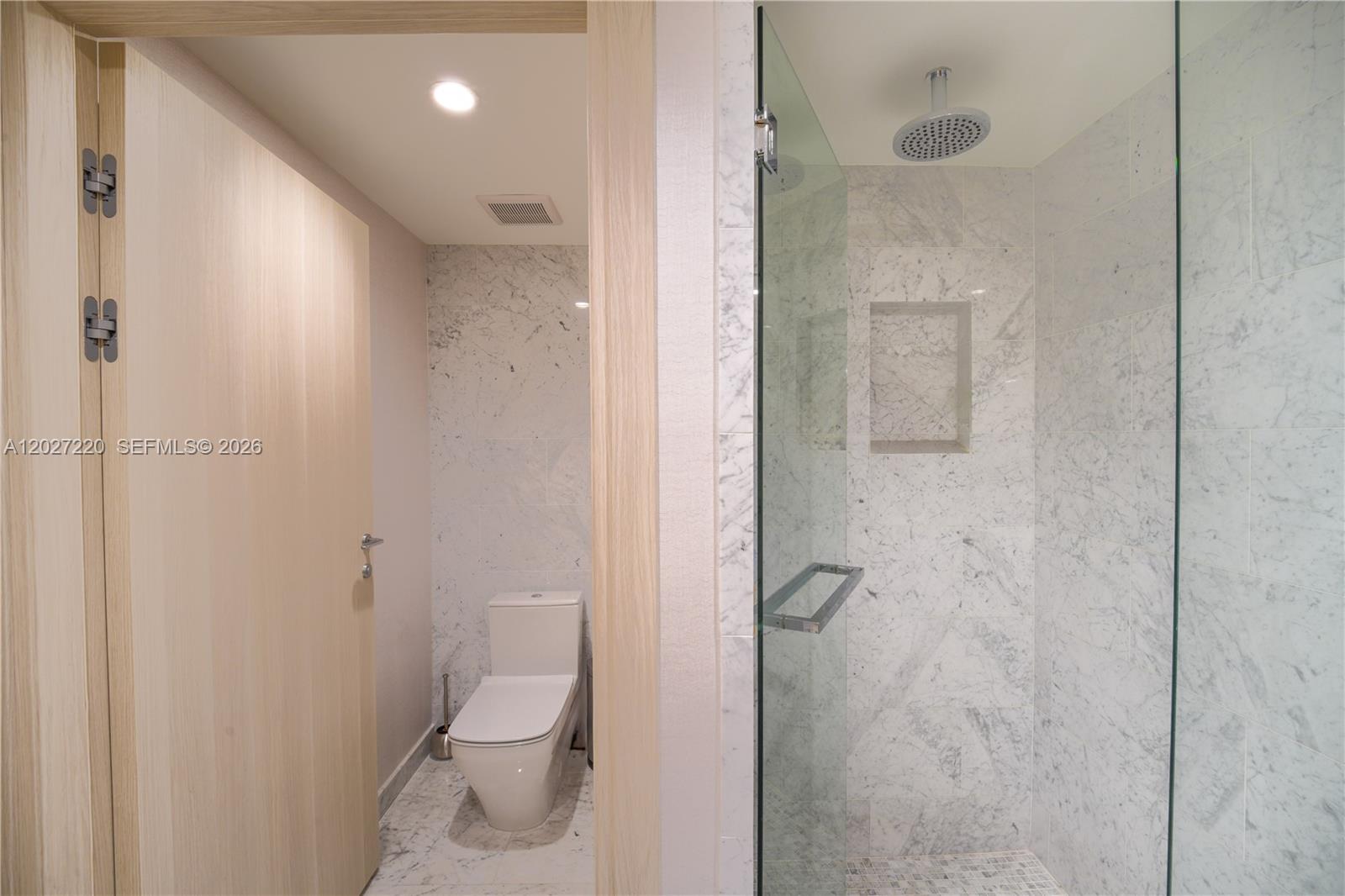 1000 Brickell Plz #3705, Miami FL 33131