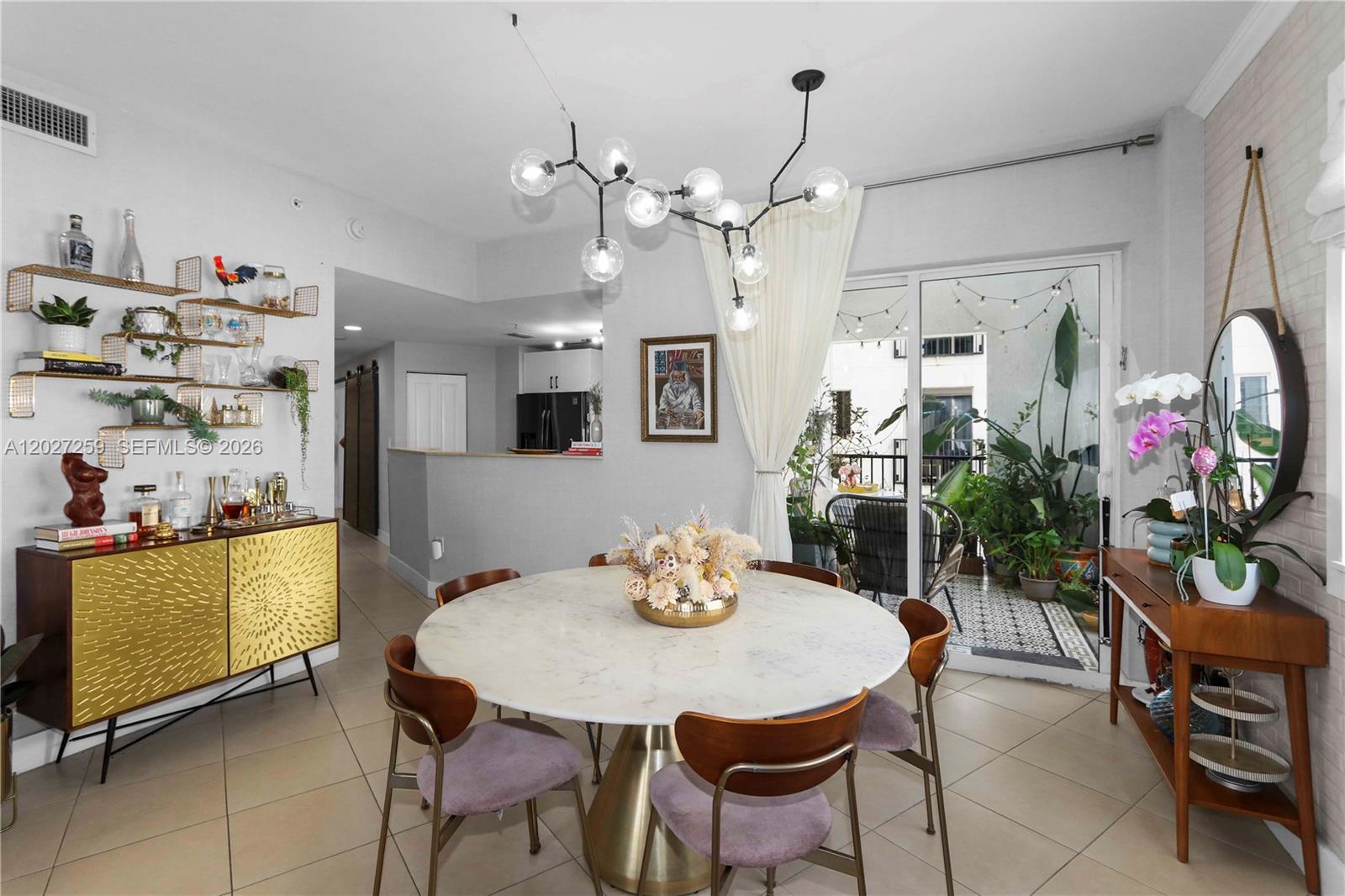 10 Aragon Ave #1106, Coral Gables FL 33134