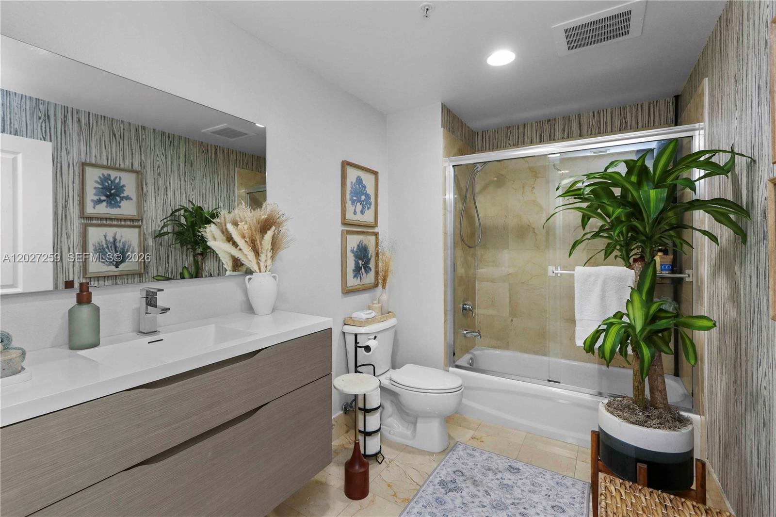 10 Aragon Ave #1106, Coral Gables FL 33134