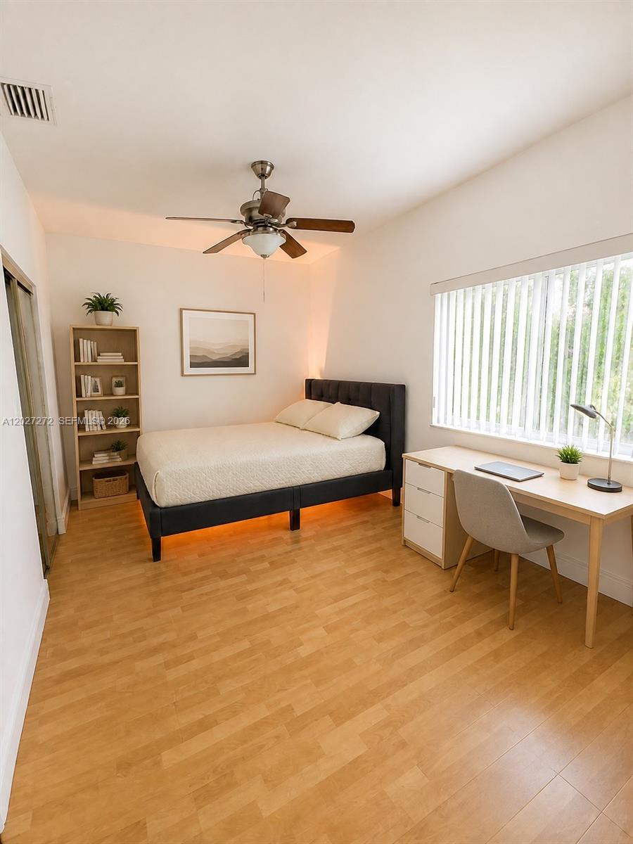 1101 NE 2nd St, Hallandale Beach FL 33009