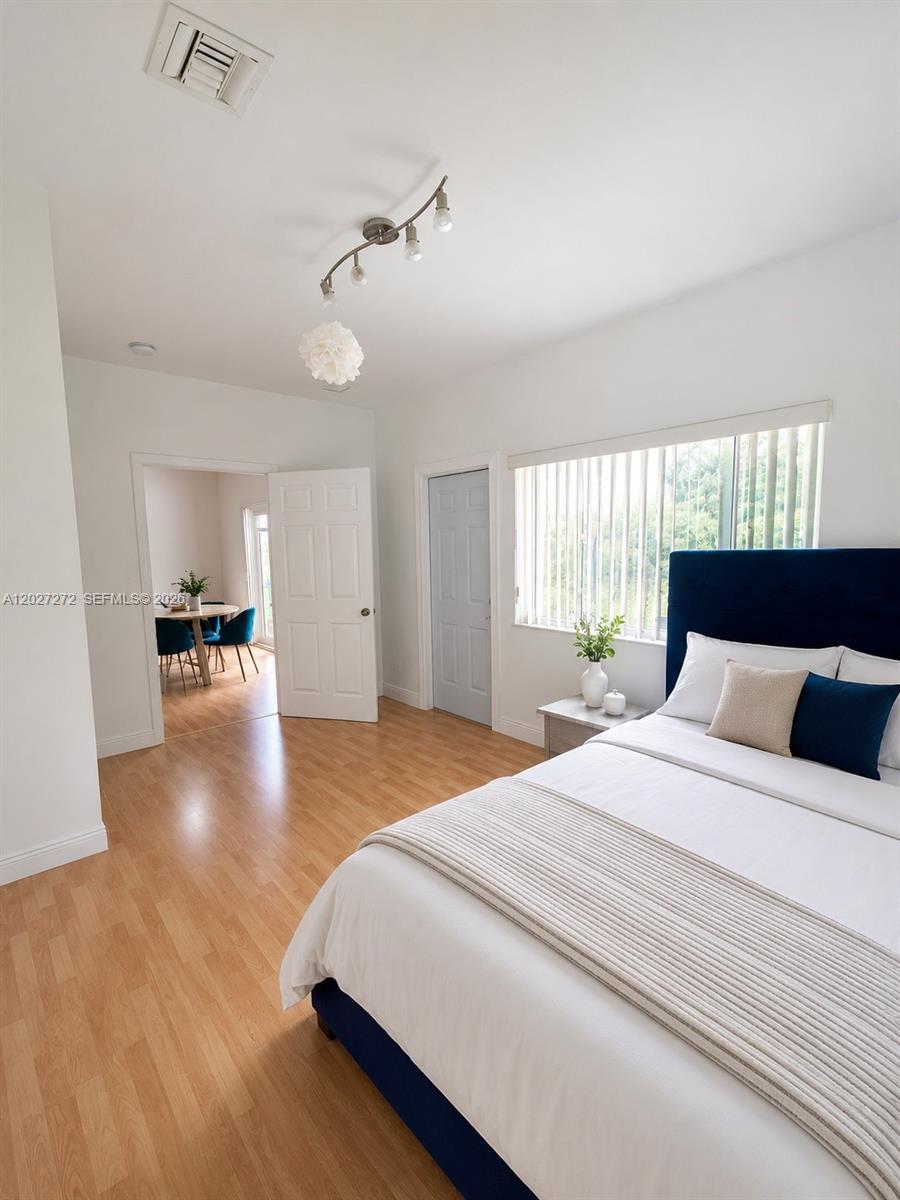 1101 NE 2nd St, Hallandale Beach FL 33009