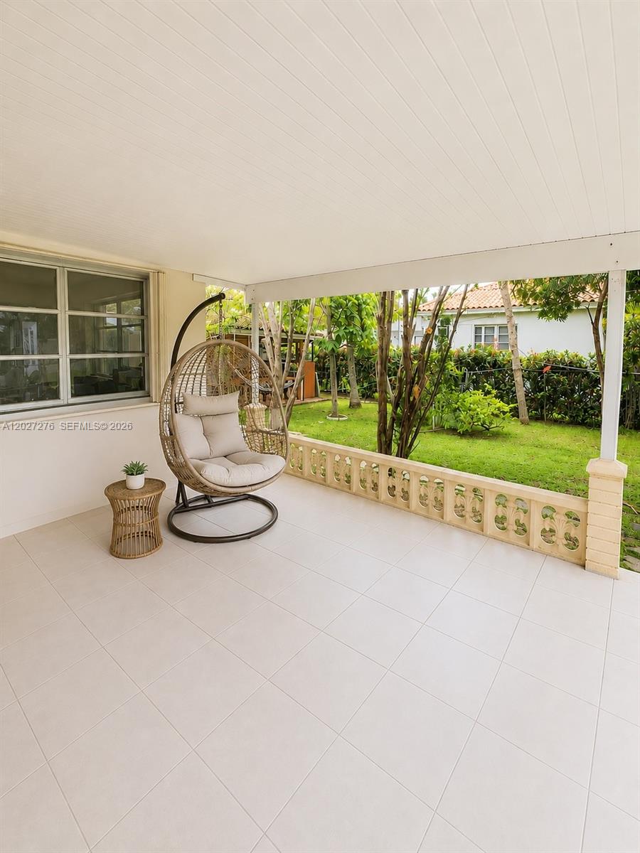 1109 NE 4th Ct, Hallandale Beach FL 33009