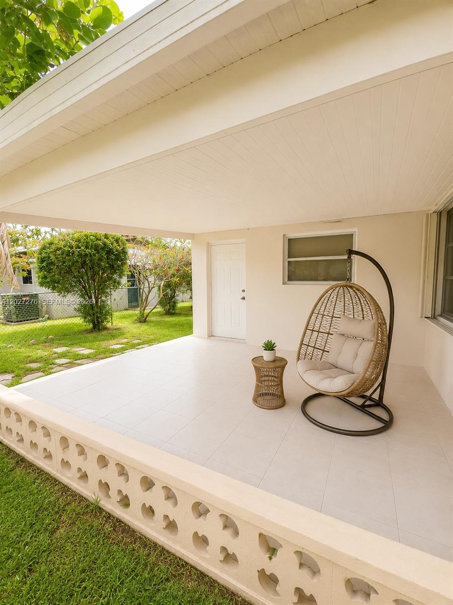 1109 NE 4th Ct, Hallandale Beach FL 33009