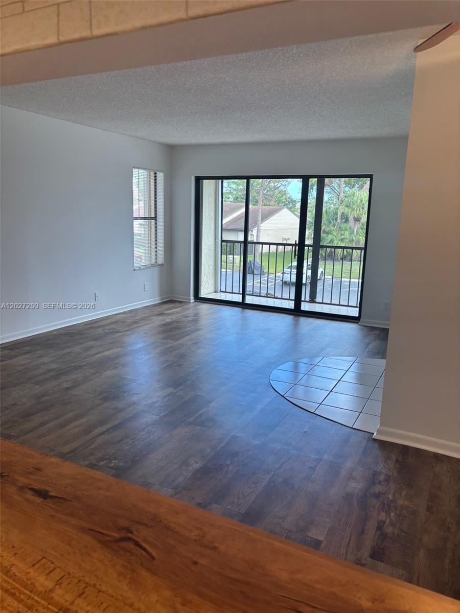 718 Sunny Pine Way #H2, Green Acres FL 33415