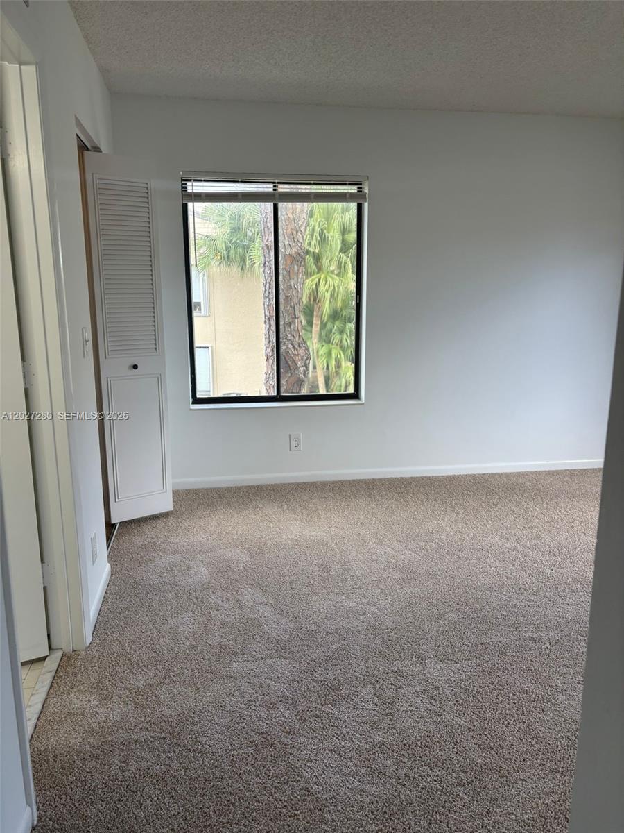 718 Sunny Pine Way #H2, Green Acres FL 33415