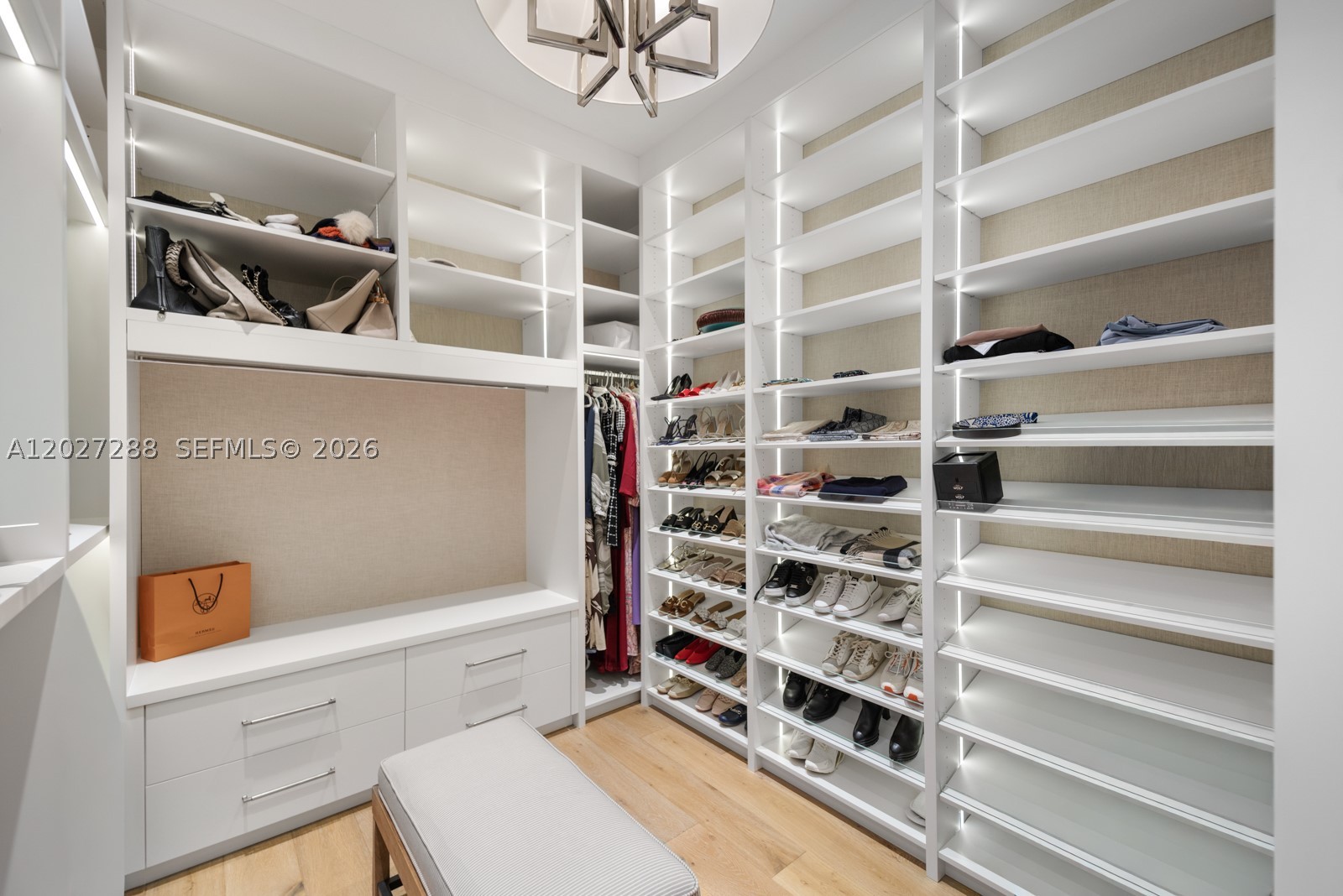 7101 SW 66th St, Miami FL 33143