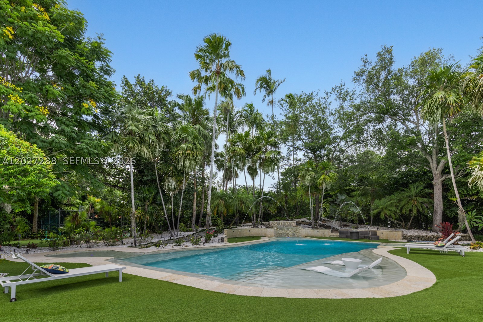 7101 SW 66th St, Miami FL 33143