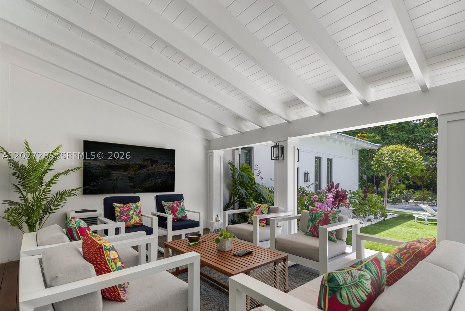 7101 SW 66th St, Miami FL 33143