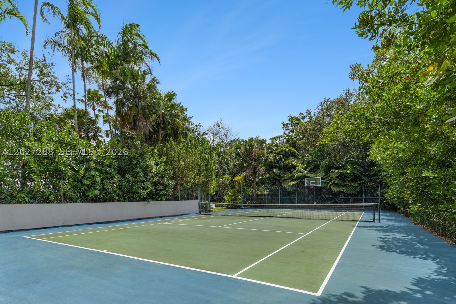 7101 SW 66th St, Miami FL 33143