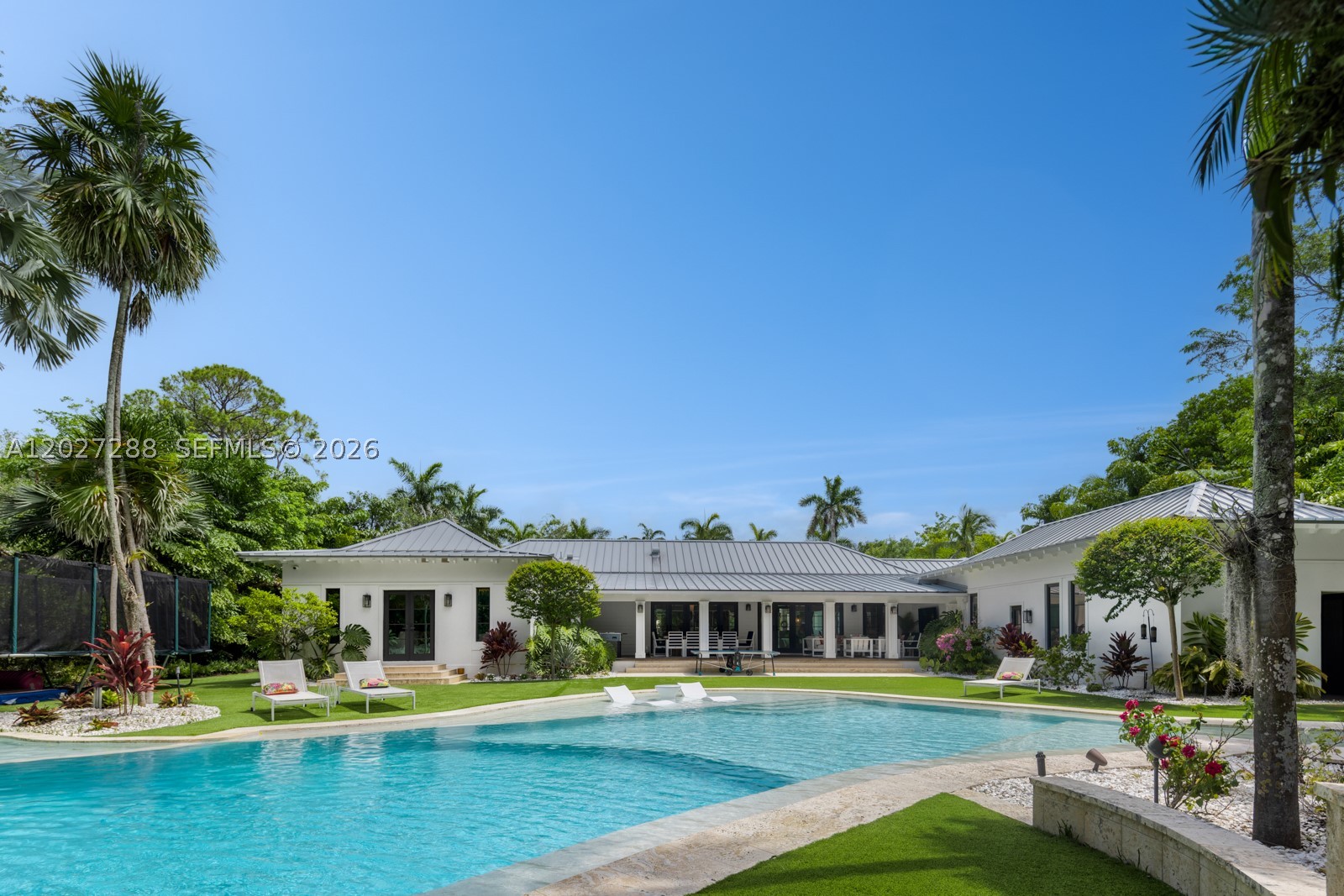 7101 SW 66th St, Miami FL 33143
