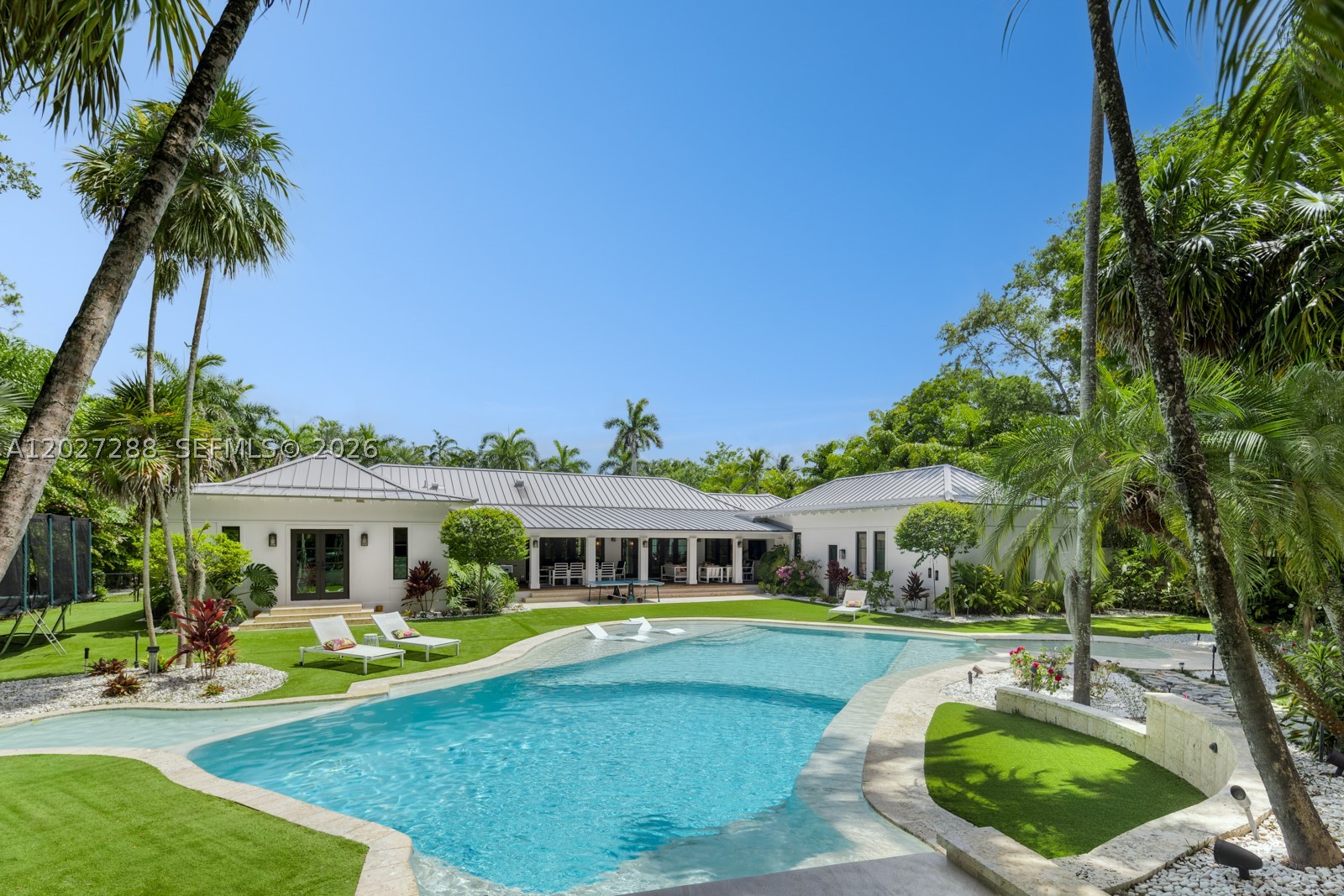 7101 SW 66th St, Miami FL 33143
