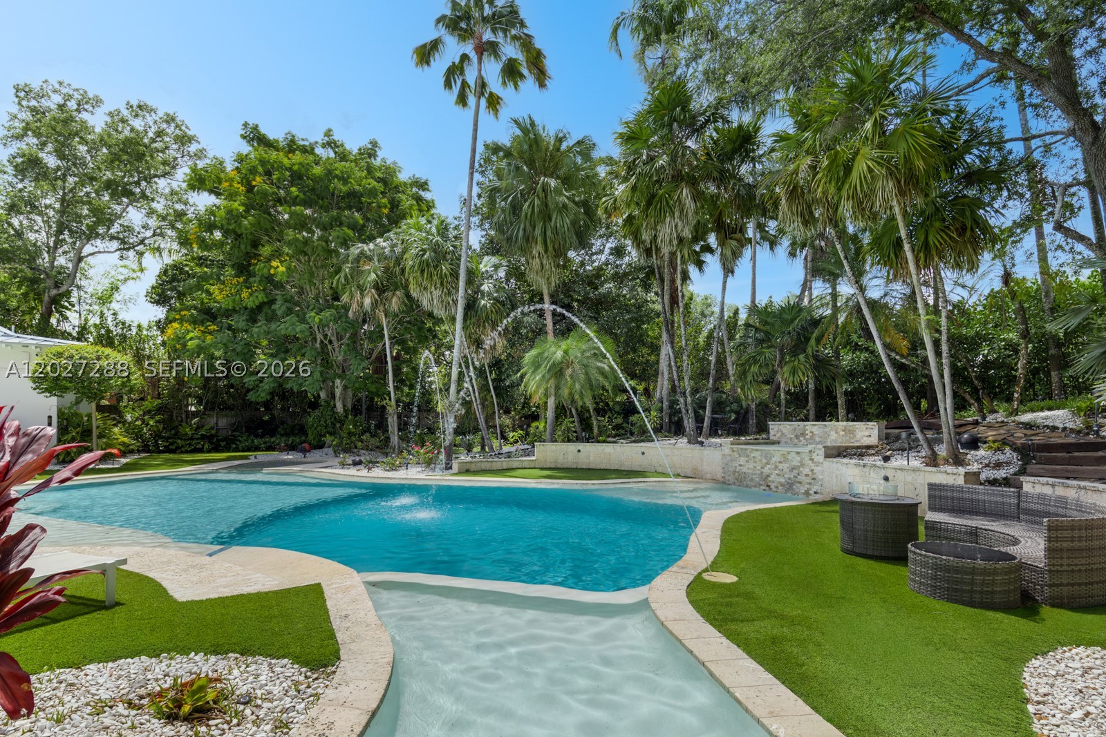 7101 SW 66th St, Miami FL 33143